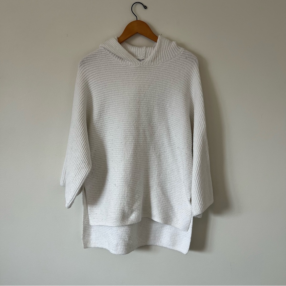 Old Navy Women’s White Knit Oversized Hooded Sweater Size Medium